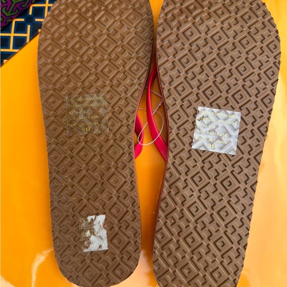 NIB Tory Burch Nappa Leather Flip Flop Sandals Vibrant Pink Blue Gold Logo Sz 8 - Picture 5 of 9